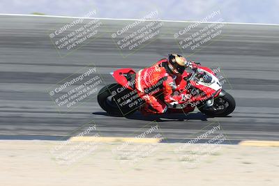 media/May-10-2025-Race Pace (Sat) [[db32fef2da]]/Vested/3-Bowl Set 1 (9am)/